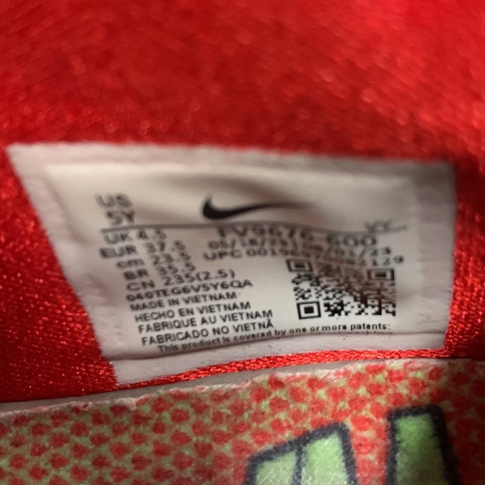 Nike good preowned